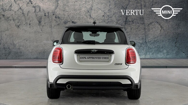 MINI Hatchback 1.5 Cooper Exclusive 3dr Auto Petrol Hatchback